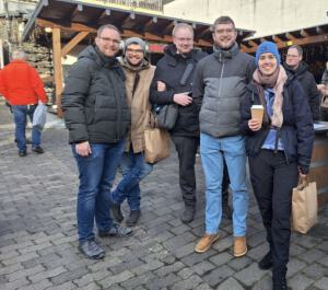 2f6567bc-0f61-45d6-b0f0-0aac5b8f3a13